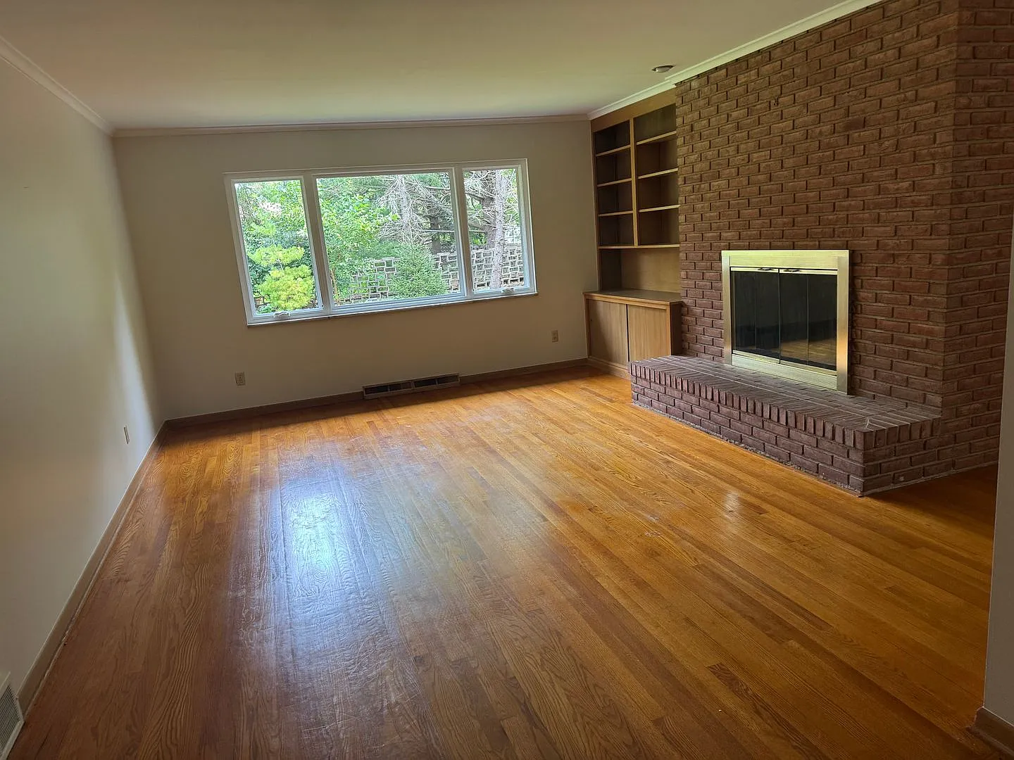 3 Bedroom, 2.5 Bath Ranch Home, Upper Arlington, OH — Photo 2