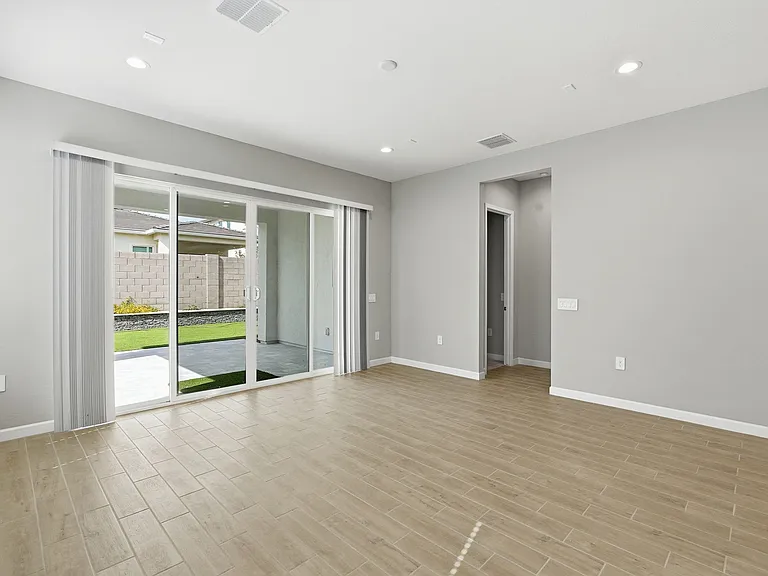 5028 E Shady Glen Ave — Photo 7