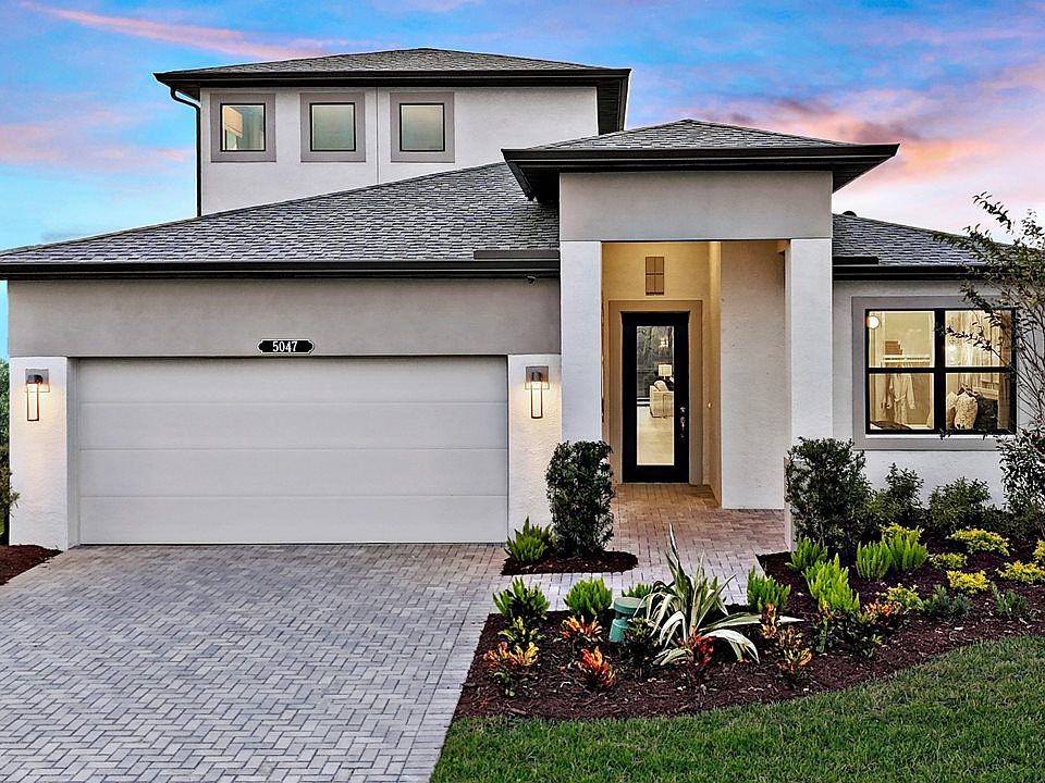 Transitional Bonus - Morgan Model - Woodland Preserve Front Exterior