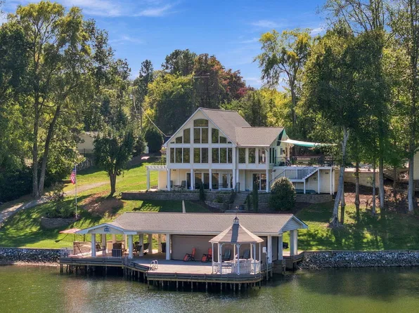 995 Bolton Rd, Semora, NC 27343