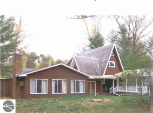 6458 E Silver Fox Trl, Alger, MI