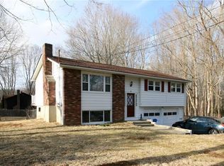 83 Fanning Rd, Ledyard, CT 06339