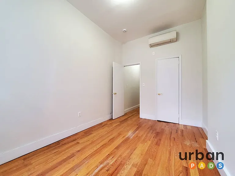 826 Halsey St #1A — Photo 11