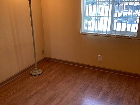 Upstairs bedroom with Large closet
