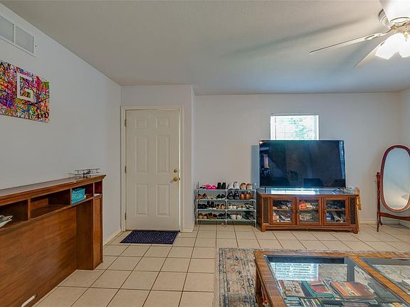 5th image of 504-506 N Woods St