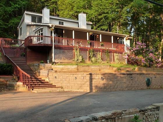 2nd image of 214 Berkshire Rd