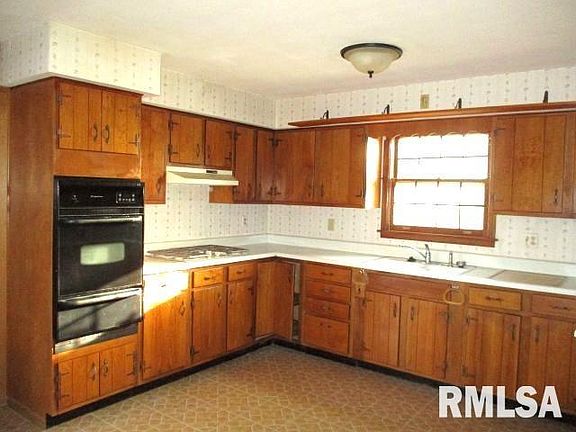 5th image of 531 Shady Oaks Dr