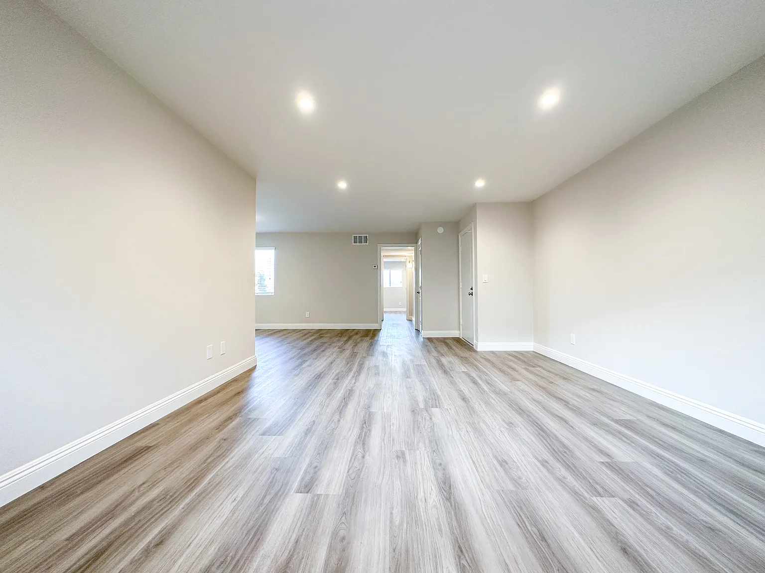 1 bed, $2,450 — Photo 4