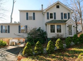 1 Parks Rd, Denville, NJ 07834