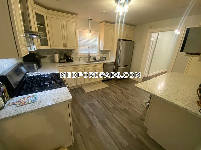 132 George St #1 — Photo 11