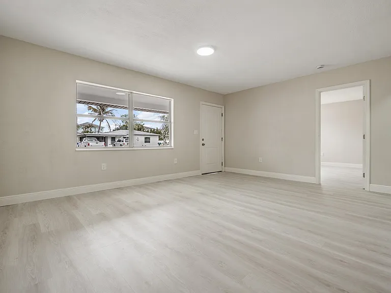 14040 Miramar Ave #A — Photo 7
