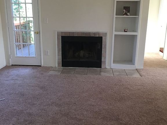 3rd image of 907 SE Park Crest Ave #8824242