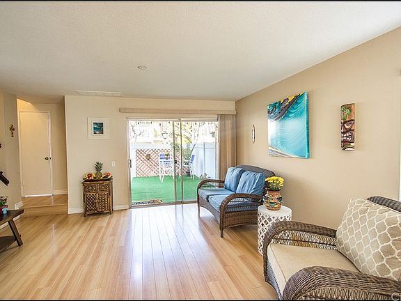 5th image of 58 Allenwood Ln