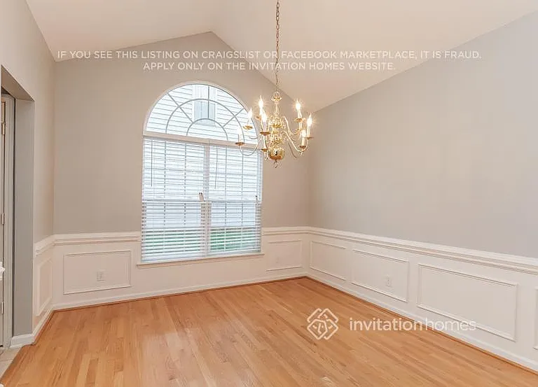 16019 Lavenham Rd — Photo 2