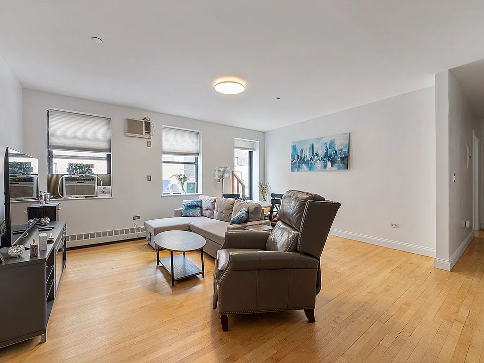 1st image of 205 15th St APT A3