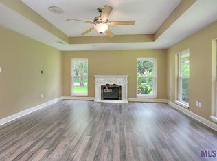 9720 Tanglewood Dr, Baton Rouge, LA 70818