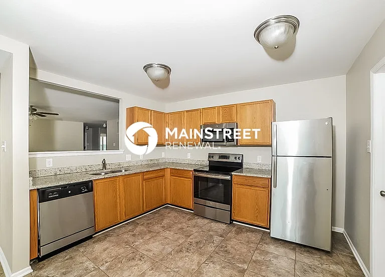5458 Fairway Forest Dr — Photo 6
