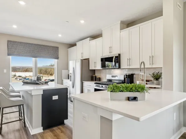 9740 Hopkins St, Wexford, PA 15090