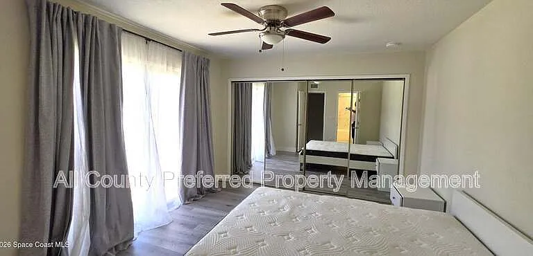 1642 S Park Ave — Photo 11