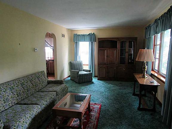5th image of 347 S Oakdale Ave