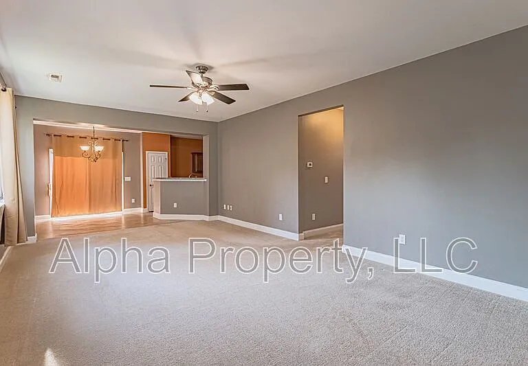 135 Raven Hill Way — Photo 3