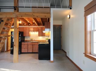 21 Mill Rd #A, Falmouth, ME 04105