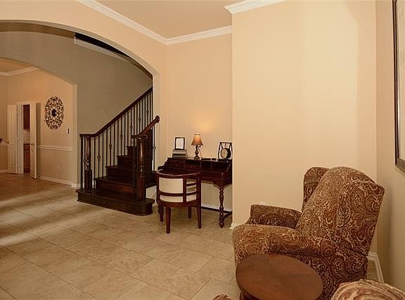 5th image of 3009 Abbey Ln