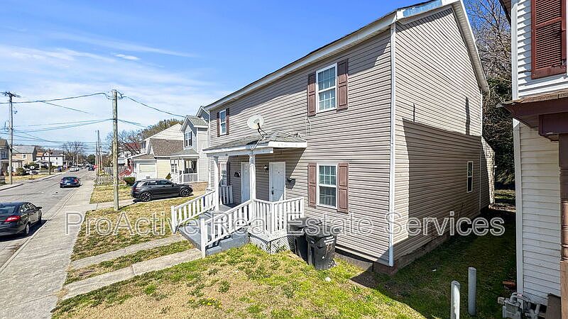 1st image of 1913 Prentis Ave #B