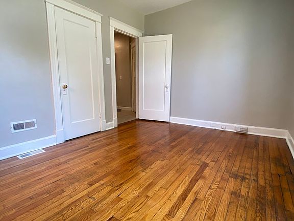 4th image of 2152-2154 Geyer Ave #1-2154