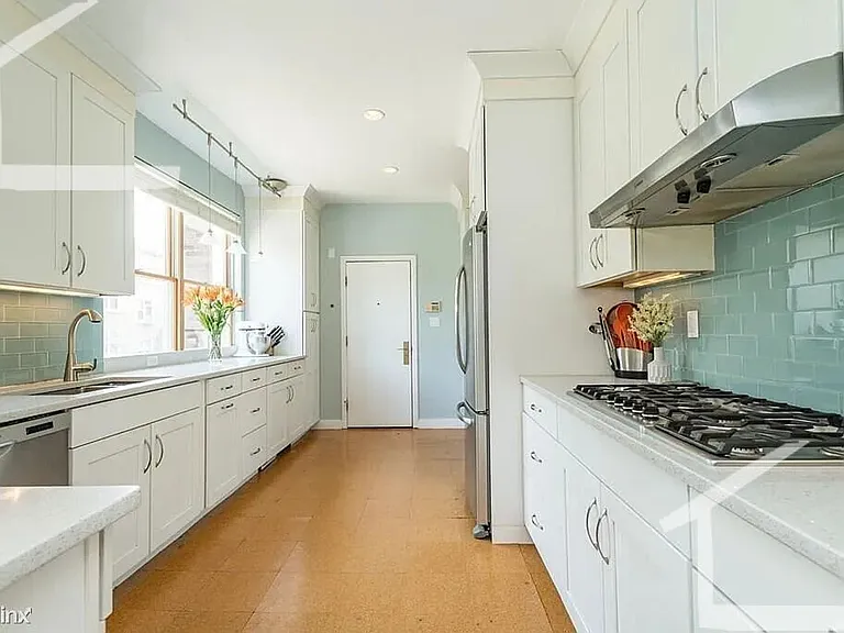 310 Saint Paul St #4 — Photo 2