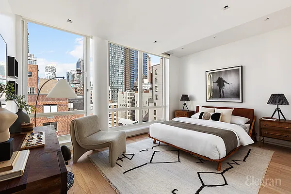 Sold by Elegran | media 19