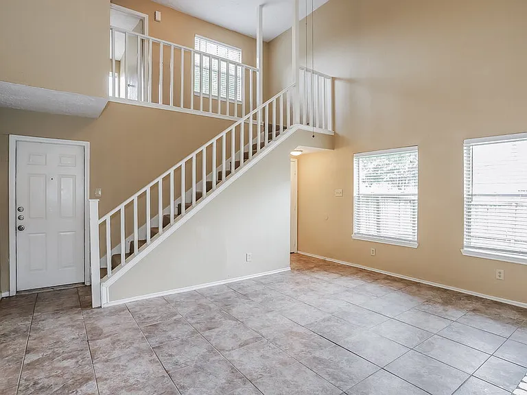 6042 Beaconridge Dr — Photo 3