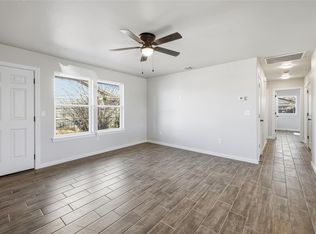 800 Lotus Ave, Midwest City, OK 73130