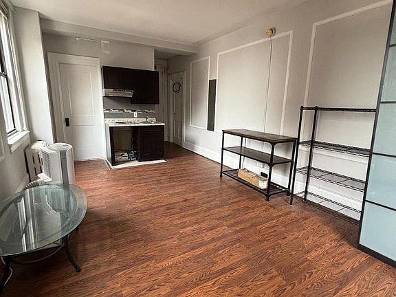 2nd image of 1324 Locust St APT 727