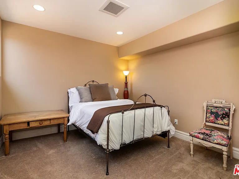 31280 Bailard Rd — Photo 32