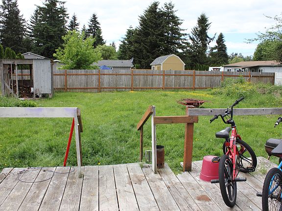 5th image of 11612 243rd Avenue Ct E