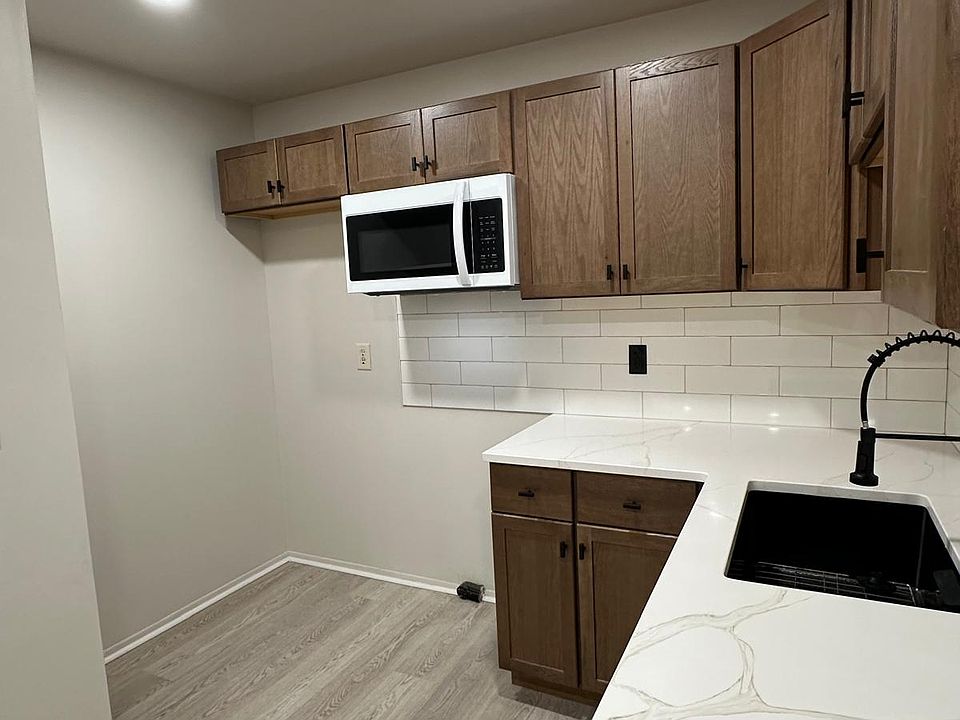 1st image of 18225 Racho Rd Unit 5