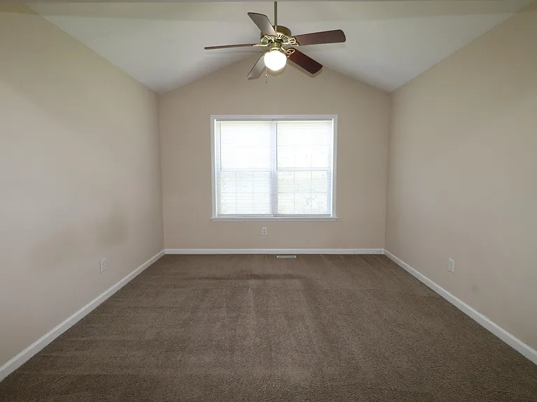 403 John Sutherland Dr — Photo 14
