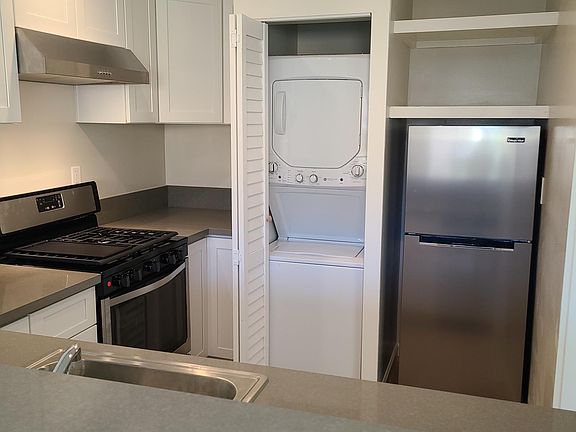 2nd image of 932 Maltman Ave #2
