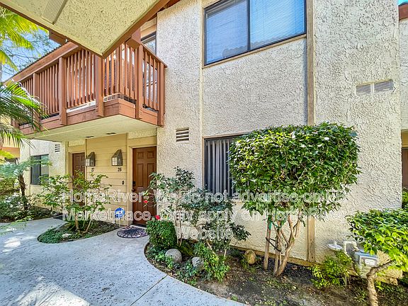 3rd image of 5760 Owensmouth Ave Unit 27