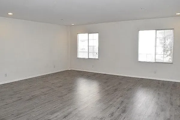 372 Adeline Ave — Photo 5