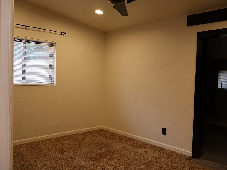 336 Colombo Ave — Photo 15