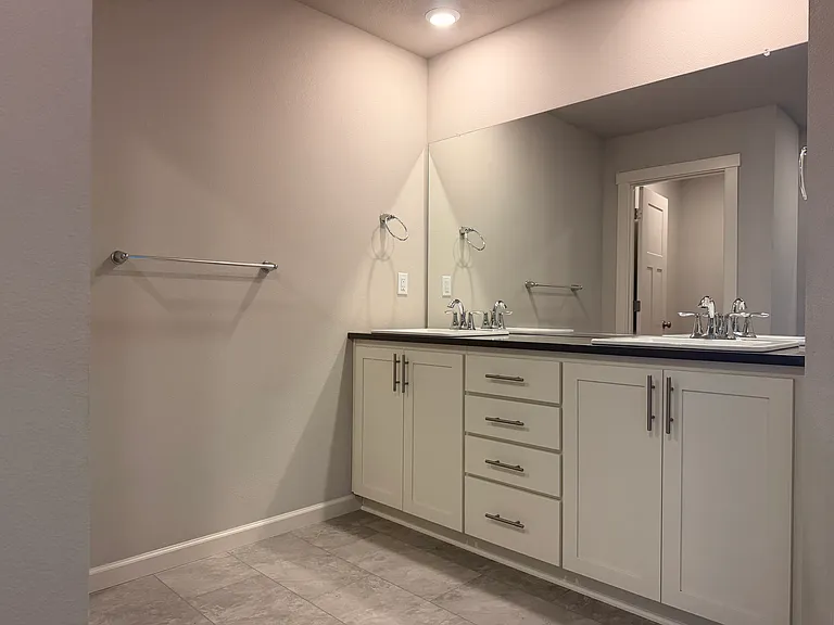 3387 SE Equinox Ln — Photo 11