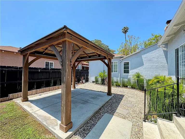 13020 Landale St — Photo 17