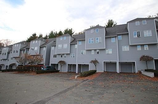 1st image of 913 Sherwood Forest Ln