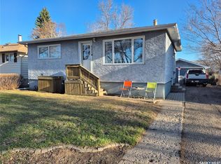 1118 Park Ave, Weyburn, SK S4H0K5