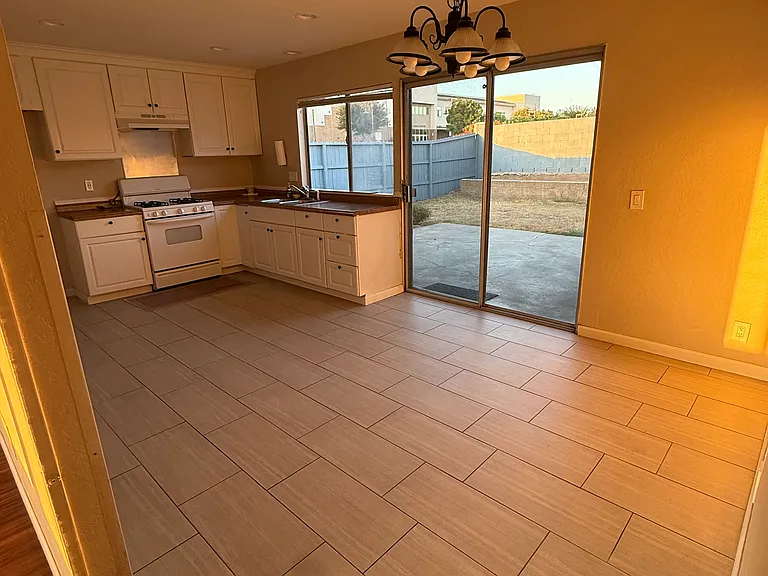 10293 Empress Ave — Photo 3