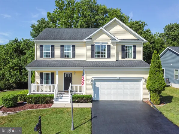 148 Village Cir, Harpers Ferry, WV 25425