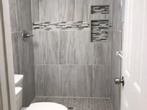 1703 NW 38th Dr, Gainesville, FL 32605