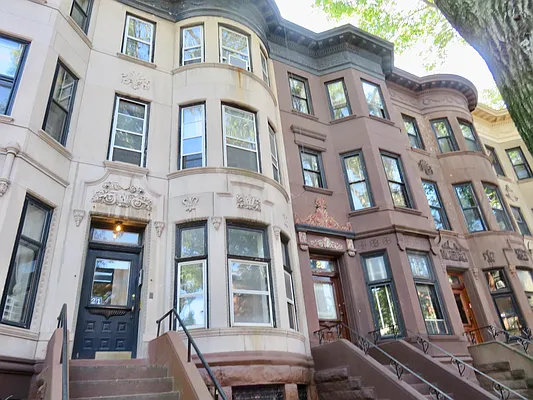 Rented by Space Real Estate | media 13